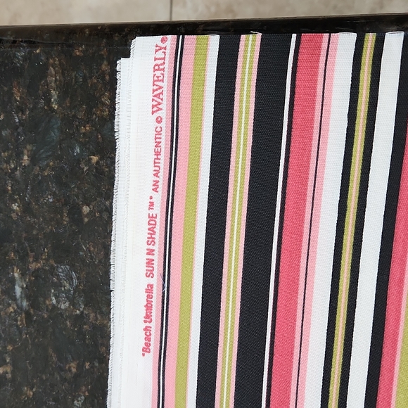 Scrap Fabric - Picture 2 of 5